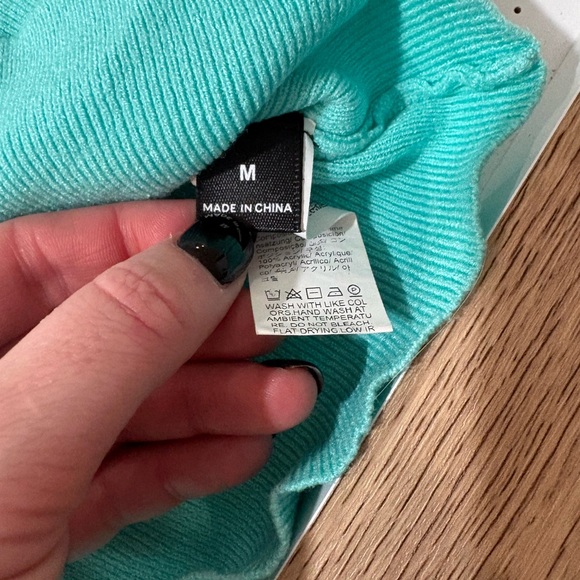 Colorful Knit Sweaters - Picture 4 of 4